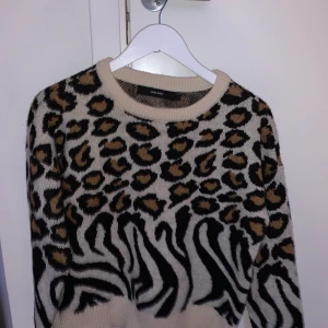 Vero Moda - Mysig stickad tröja från Vero Moda i storlek S. Använd typ 1 gång då den är för liten. 