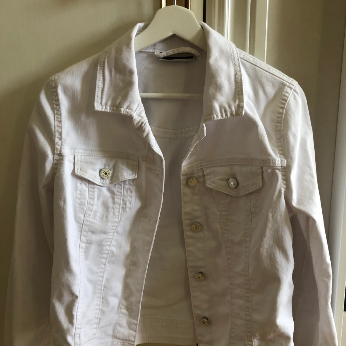 Vit jeansjacka