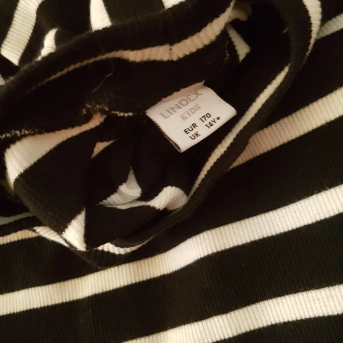 Randig klänning  - 91