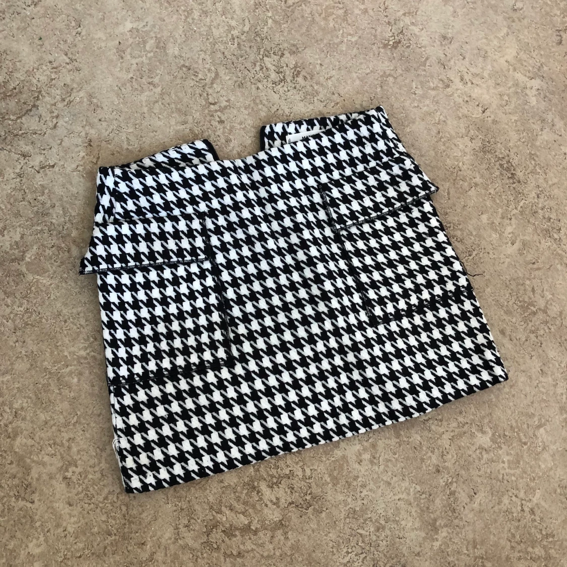 Hundtandsmönstrad kjol  - 90