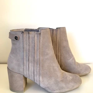 ZARA skor stl 37 - Skor från ZARA, storlek 37. Använda fåtal gånger. 