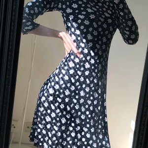 Klänning Gina tricot  - Klänning från agina tricot storlek xs, aldrig använd- 