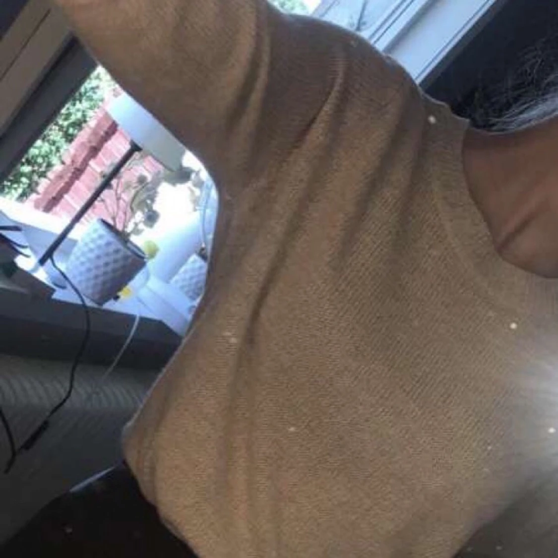 Stickad beige tröja  - 90