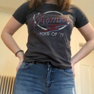  - Skit cool t-shirt från Ginatricot🤩🤩