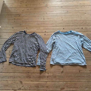  - Säljer dom här två randiga tröjorna i mörkblått o ljusblått, har inte använt dom mycket! DEN LJUSBLÅA ÄR SÅLD💗