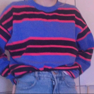  - Jättefin tjocktröja från weekday! Väldigt mysig också