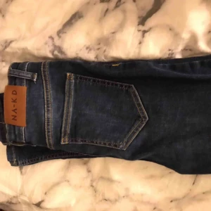  - Ett par skinny jeans från NAKD helt oanvända