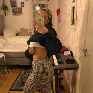  - Jättefina & sköna byxor från h&m, frakt tillkommer💞