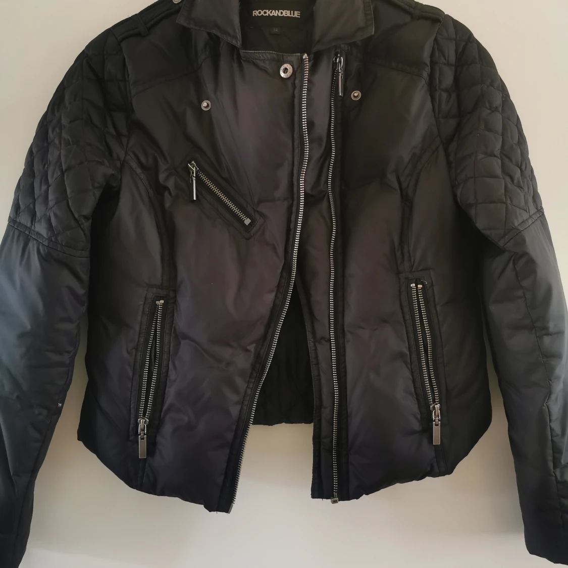 Rock and blue jacka storlek 34