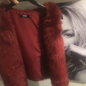  - Snyggaste västen från bikbok!❤️❤️så fin över skinnjacka eller hoodie/stickat🙊🙊🥺💗💘