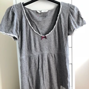  - Superfin tröja från Odd Molly, som tyvärr inte kommer till användning. Storlek 1, modell 391 ”Eat real chocolate”. Tröjan är som ny 🌞 Kan frakta!