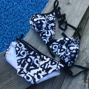  - Bikini passar 34/36
Inga vadderade kupor
Bra skick 