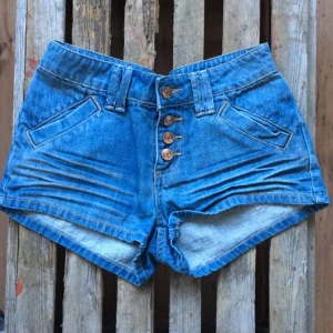  - Snygga jeansshorts