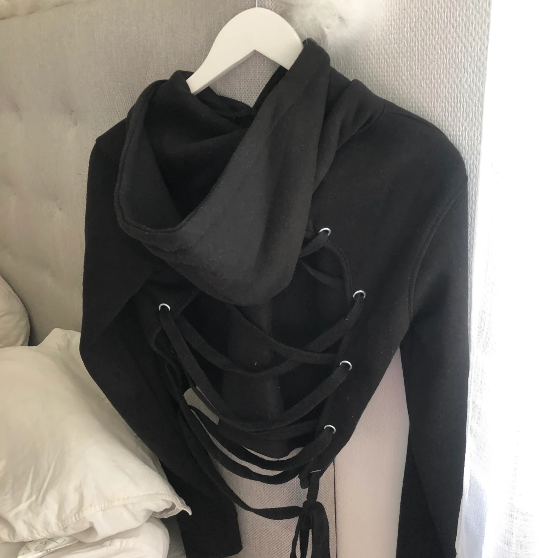 Hoodie open back stl. S - 91