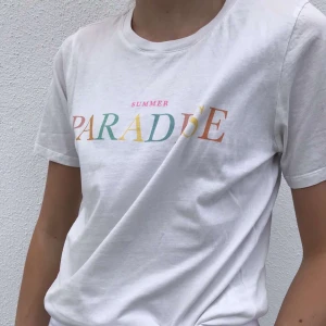 Tröja - Säljer denna fina tröja från Gina Tricot i strl M. Fint skick