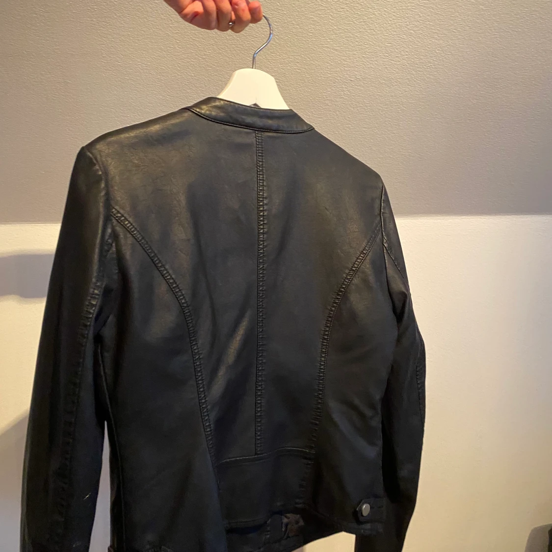 Skinn jacka, pull & bear  - 90