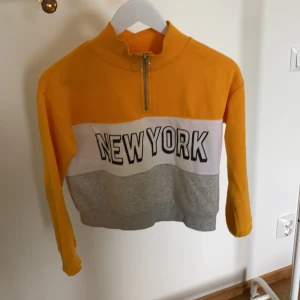 New york 3 coloured sweater  - A new sweater from h&m, looks just like a new one