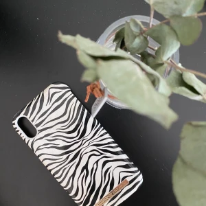 iPhone skal - iPhone skal till en iPhone XR, märket är ideal of sweden