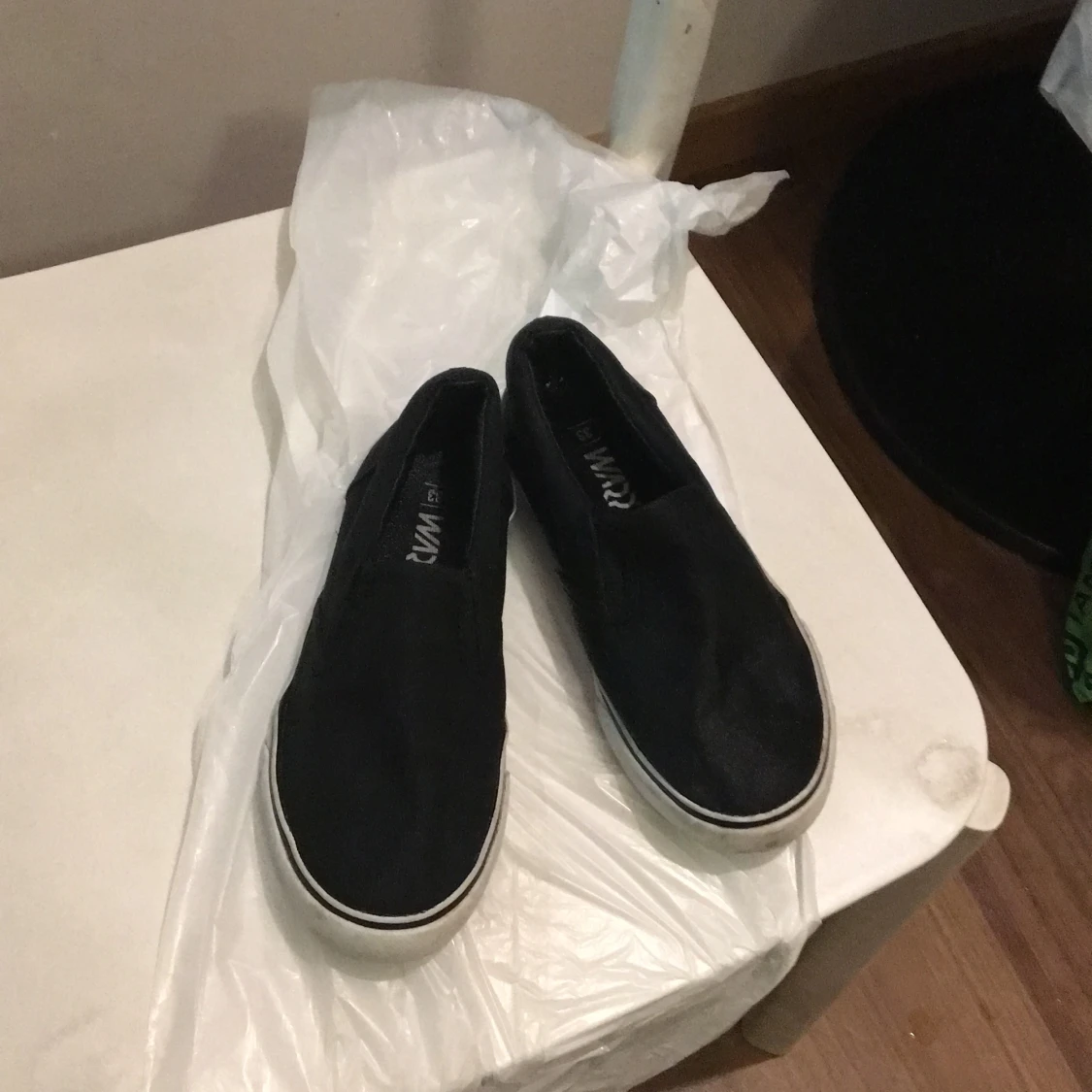 Säljer de här skorna för 200kr