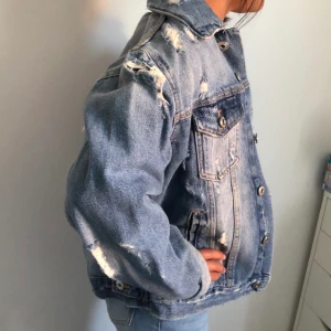 jeansjacka  - 🌸Fin jeansjacka från new yorker. Fraktar endast🌸