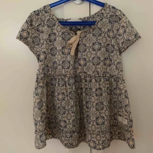  - Super fin blus från Odd Molly, använd ett fåtal gånger. 