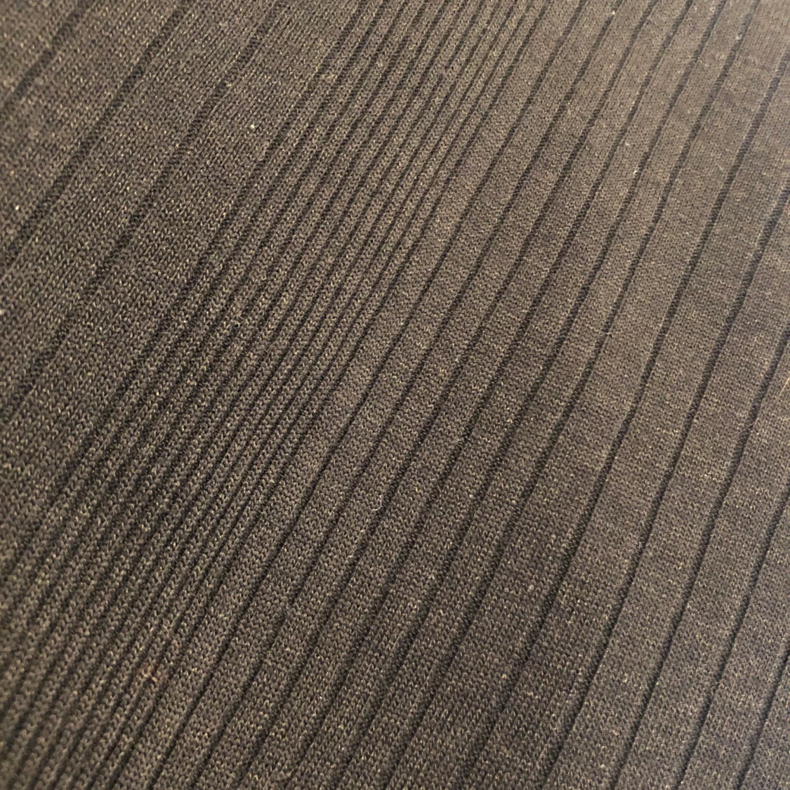 Mönstrad svart långärmad magtröja - 90