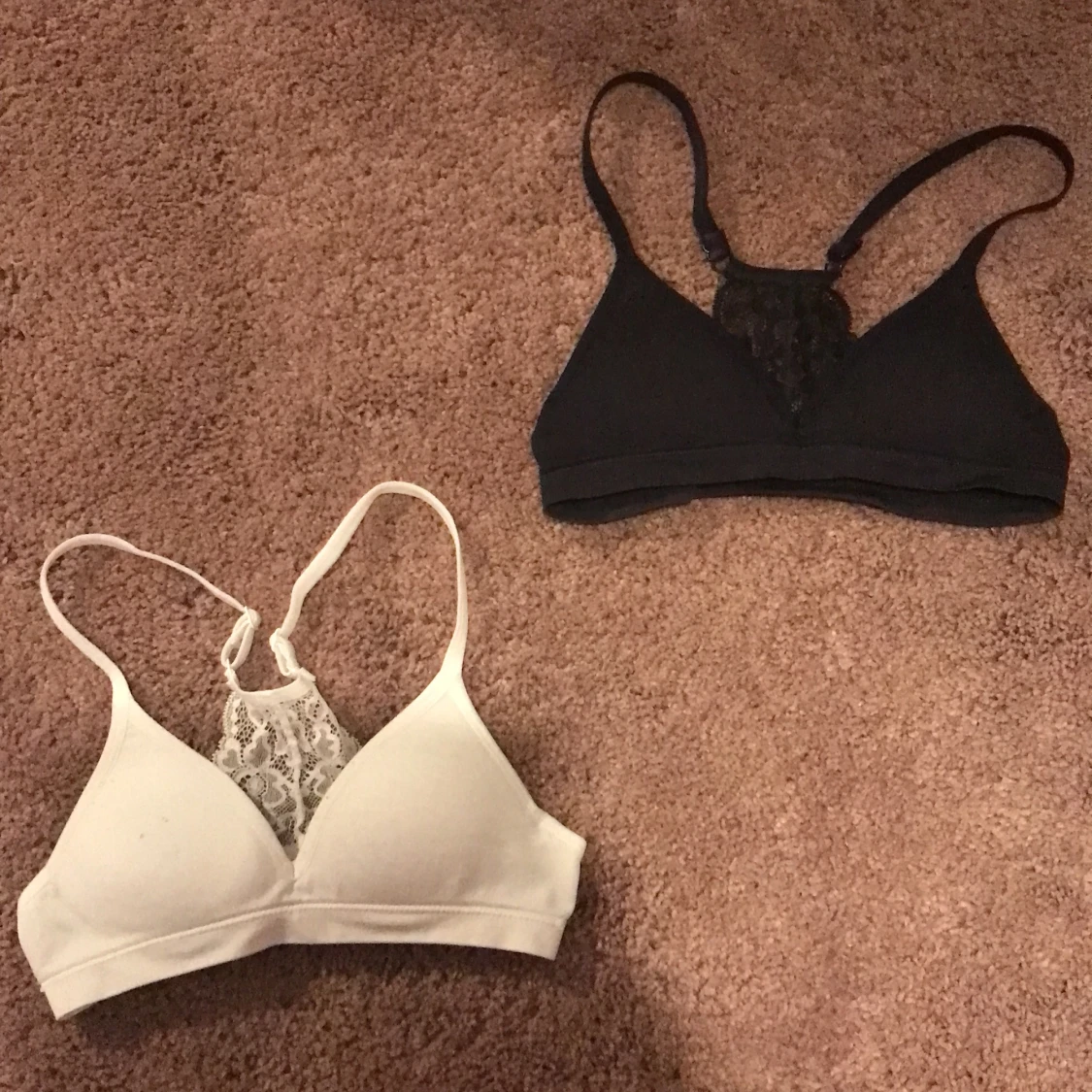 Toppar från Lindex i storlek xs