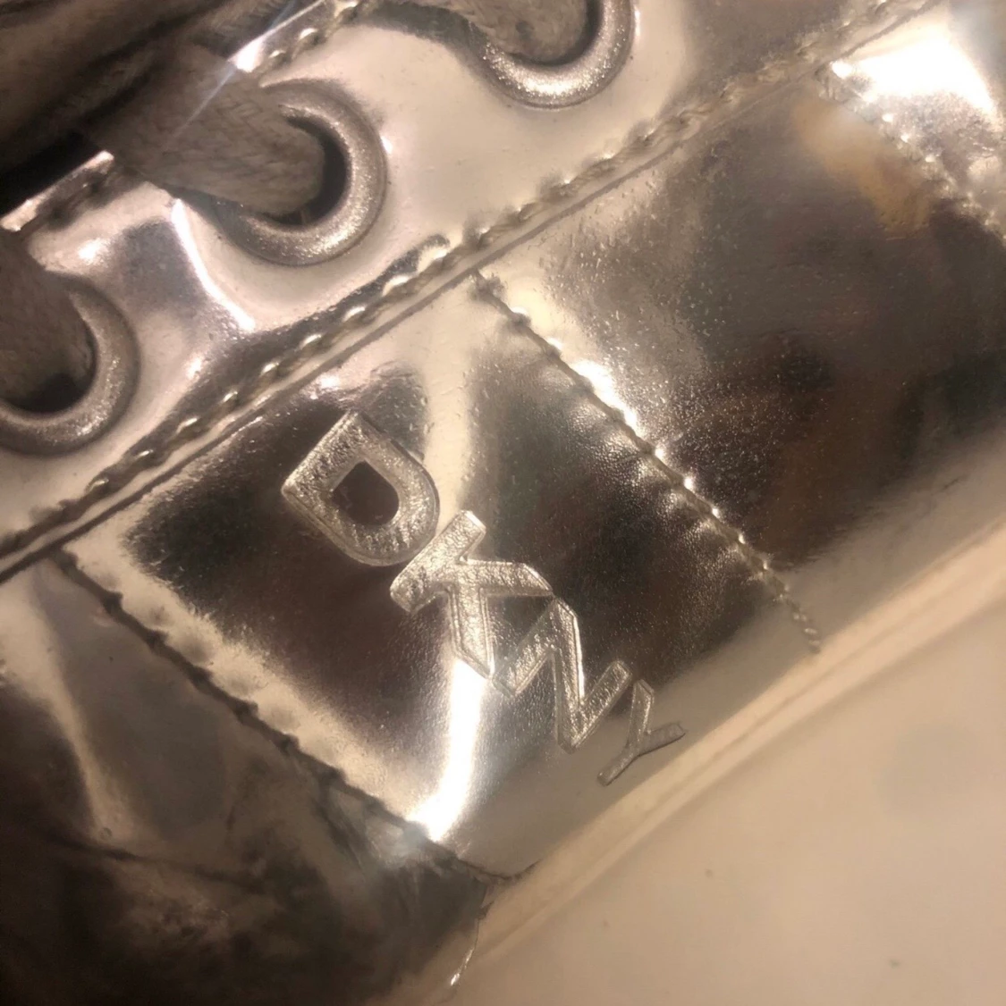 Donna karan newyork sneakers i silver - 90