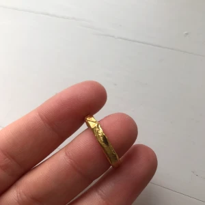 Safira ring!  - Jätte fin safira ring som aldrig är använd! 