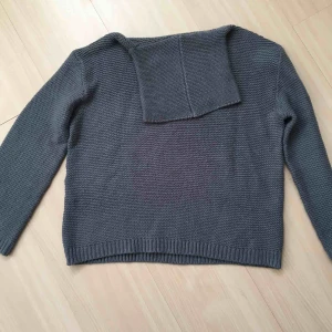  - Stickat tröja med mysig passform