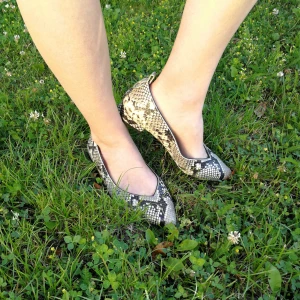 Ballerinaskor från af Klingberg - Snygga ballerinaskor i fake skinn! Använda vid flera tillfällen men i god form, frakt ingår i priset. 