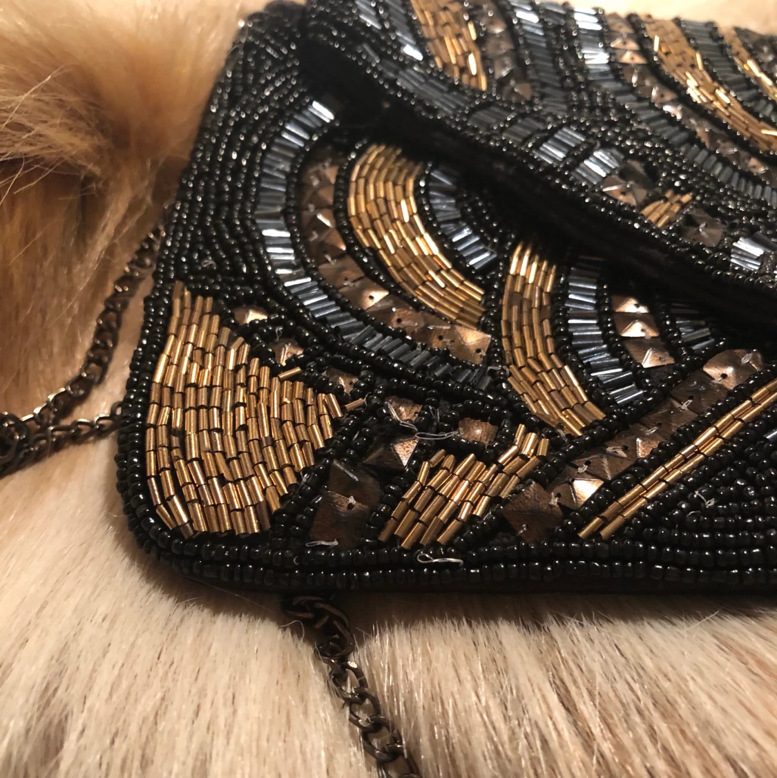 Kuvertväska, 80kr  - 90