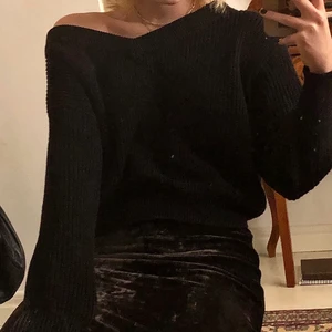 Svart tjocktröja - Mysig svart stickad tröja från gina tricot!! ❤️