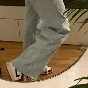 Junkyyard jeans - Snygga populära jeans från junkyyard! Använda flitigt :) passar till de mesta och är superbekväma för att va jeans! 