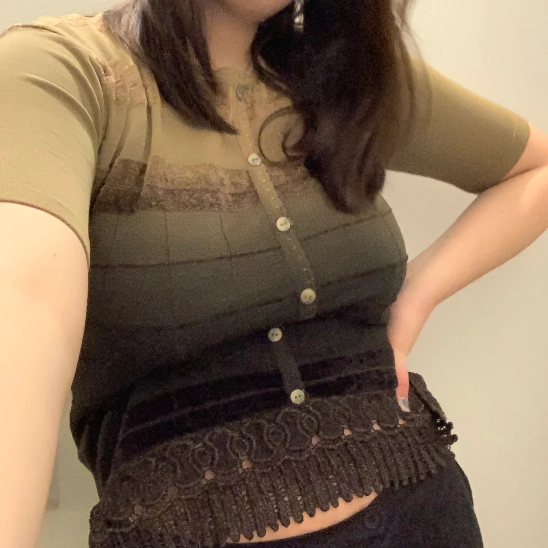 Unik grön tröja me fransar 