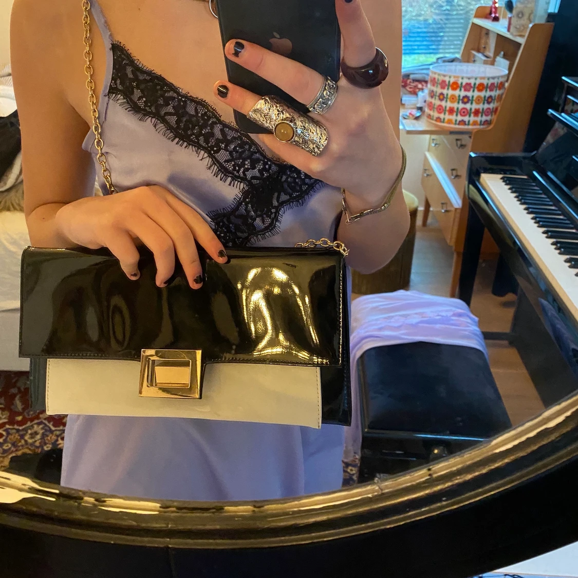 FET VÄSKA🖤🤍💛 - 90