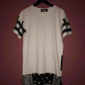  - Har använts 3/2gånger i perfekt skick 🐍🌹