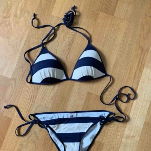  - Bikini från hm, fortfarande i bra skick men har tröttnat!