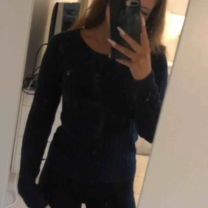  - XS men passar också s och m. Aldrig använt. Väldigt bra skick. Mörkblå