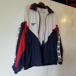  - Vintage sportjacka med muddar