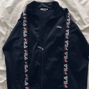  - Passar xs-m använd ca 2 gånger