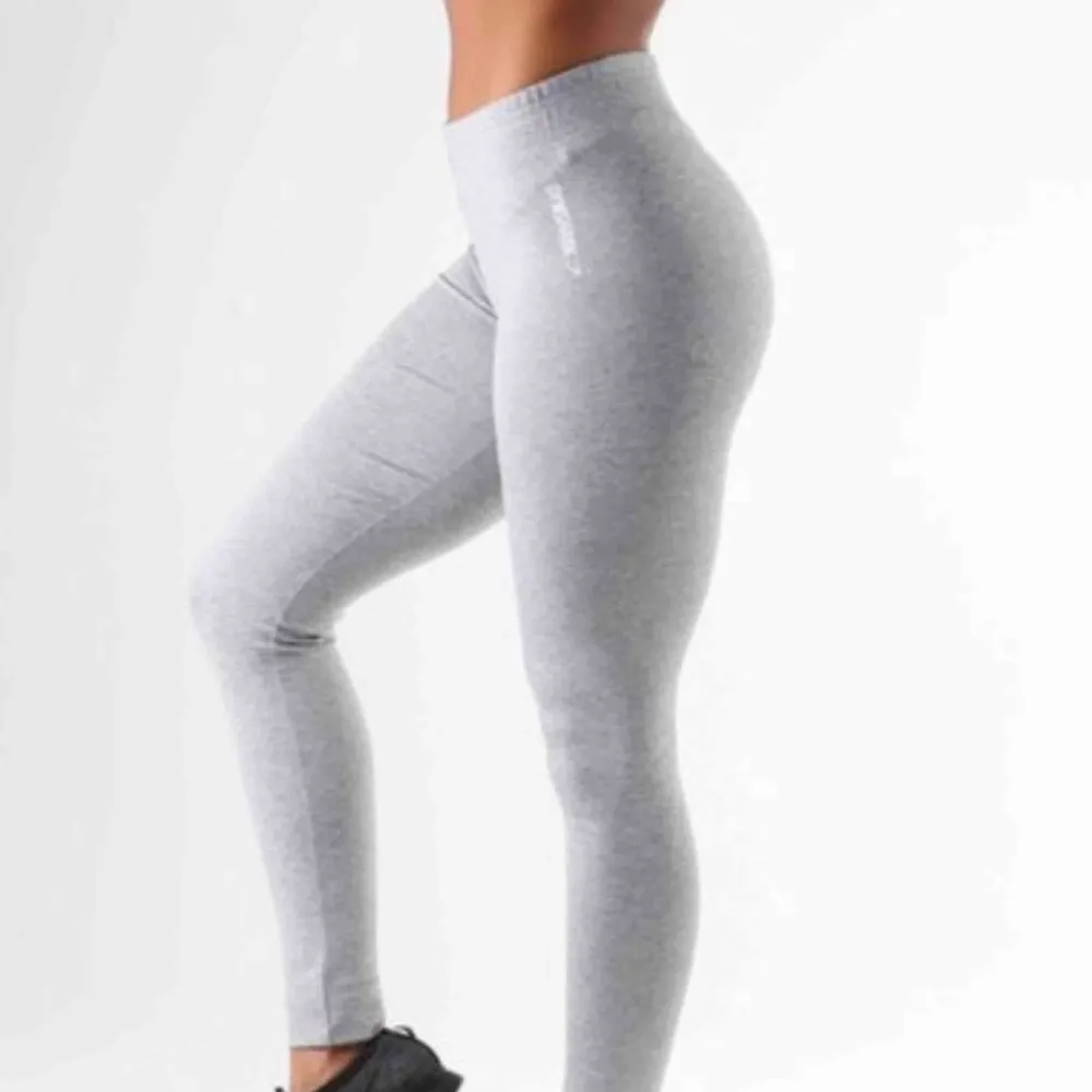 Helt nya gymshark ark tights strl xs passar även s. Jeans & Byxor.