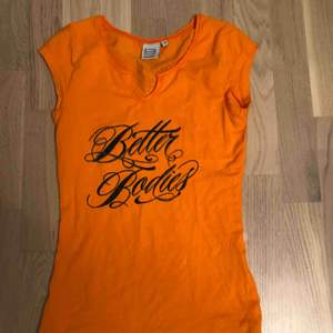 Better Bodies t-shirt, nyskick, orange, stl xsmall, 150kr. 