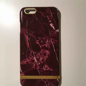  - Richmond & Finch skal, helt oanvänt till iPhone 6/6S