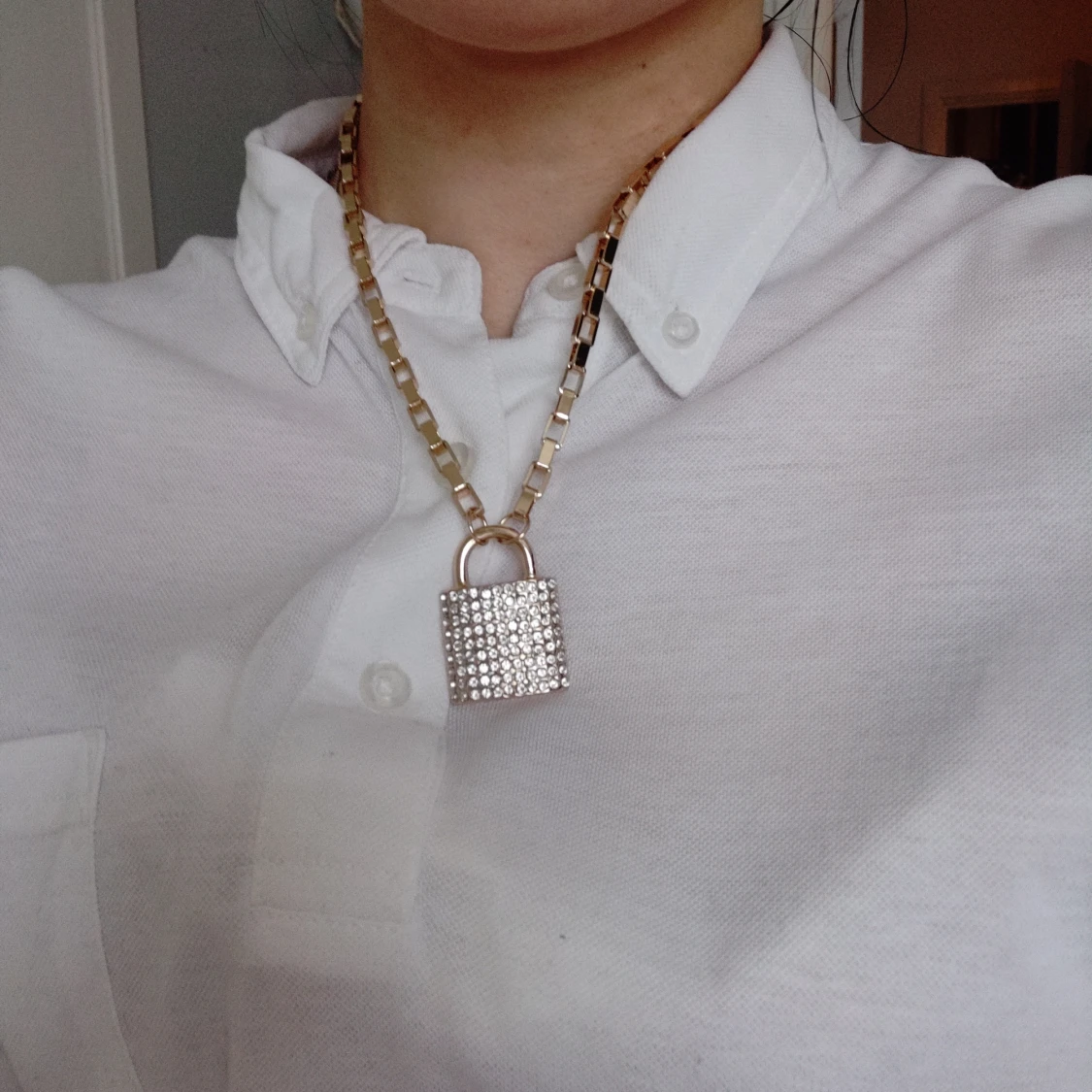 Guldigt hänglås halsband - 90