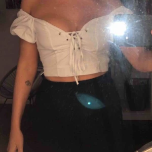  - Helt ny topp ifrån H&M, väldigt fin men aldrig kommit till användning! 