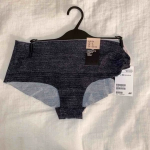  - Helt nya trosor från h&m🖤