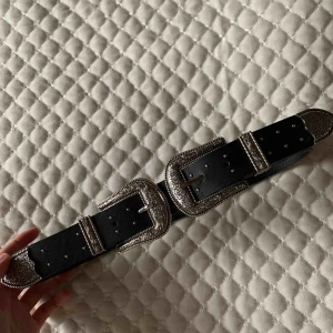  - Jättefint skärp från Zara. Oanvänd, nyskick🤩 storlek 80. Pris- 50kr