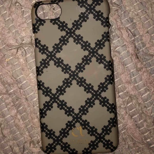  - iPhone 7 skal 80kr + frakt Birger et Mikkelsen