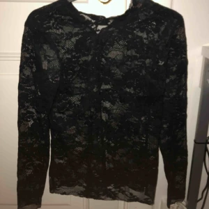  - En fin spetströja ifrån h&m. Köpare står för frakt